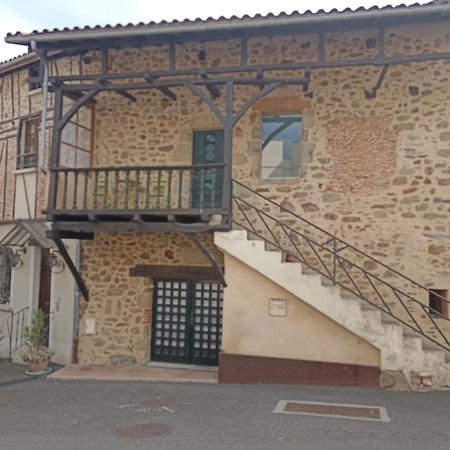 Le Coustalou Hotel Livinhac-le-Haut Exterior photo